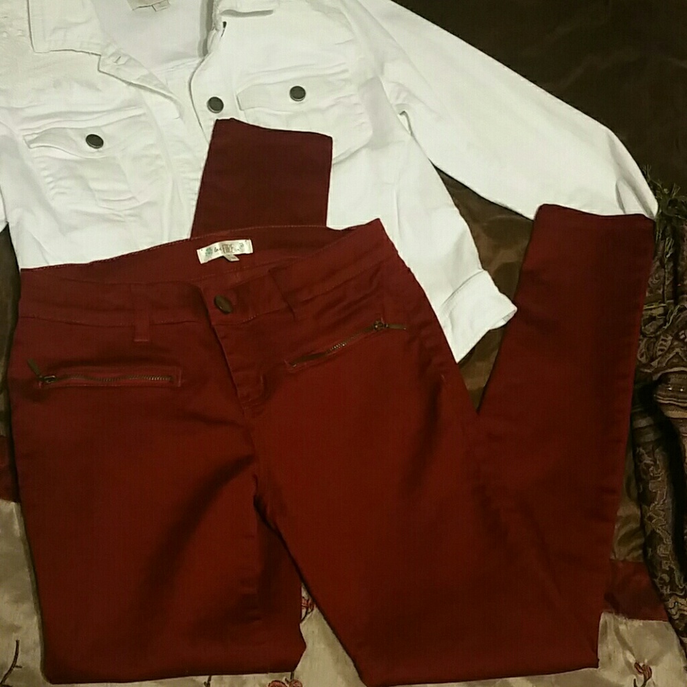 Wine colored Skinny Pants Size 3
